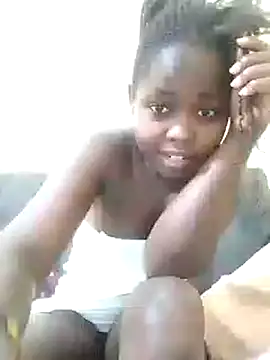 Sweetcecie01 online show from March 2025 01:41:01 PM