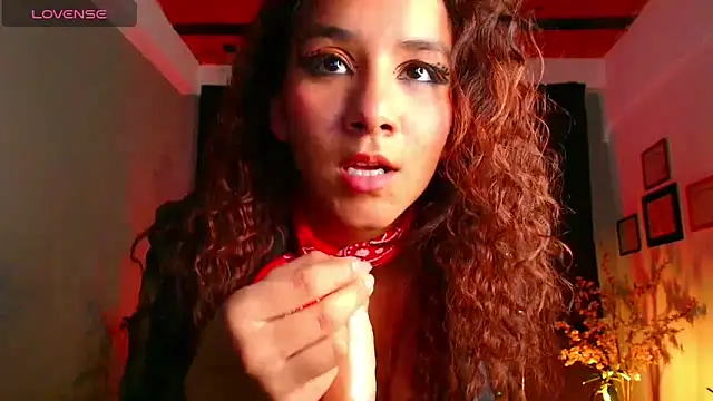 PoisonIvy15  online show from February 2025 02:37:01 AM