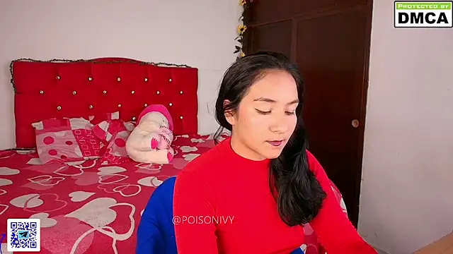 PoisonIvy15  online show from September 2025 07:25:01 PM