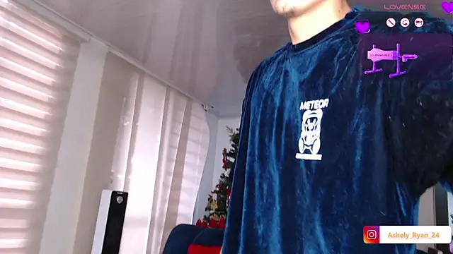 ashely ryan24 online show from November 2025 09:28:01 PM