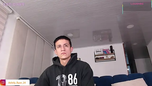 ashely ryan24 online show from July 2026 11:43:02 PM