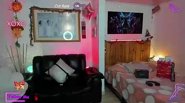 Snapshot of LauGrayJ chatting on December 2024 03:47:02 AM LauGrayJ online show from December 2024 03:47:02 AM