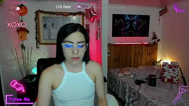 Snapshot of LauGrayJ chatting on January 2025 06:03:01 AM LauGrayJ online show from January 2025 06:03:01 AM