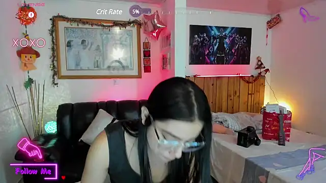 Snapshot of LauGrayJ chatting on January 2025 03:05:02 PM LauGrayJ online show from January 2025 03:05:02 PM