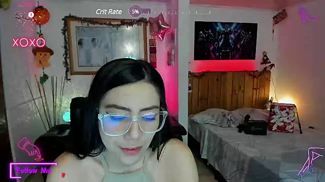 Snapshot of LauGrayJ chatting on February 2025 12:33:01 PM LauGrayJ online show from February 2025 12:33:01 PM