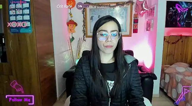 Snapshot of LauGrayJ chatting on February 2025 03:44:02 AM LauGrayJ online show from February 2025 03:44:02 AM