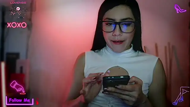 Snapshot of LauGrayJ chatting on September 2025 10:13:02 PM LauGrayJ online show from September 2025 10:13:02 PM