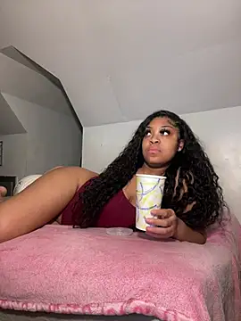 AUNYXXX online show from January 2025 02:49:02 AM