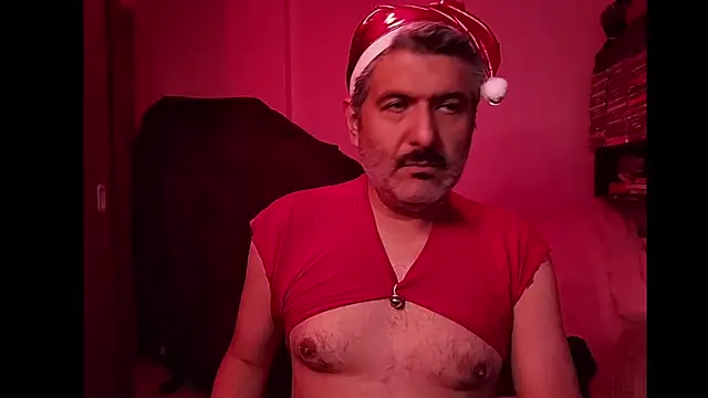 Snapshot of BushBator chatting on December 2025 06:43:01 AM BushBator online show from December 2025 06:43:01 AM