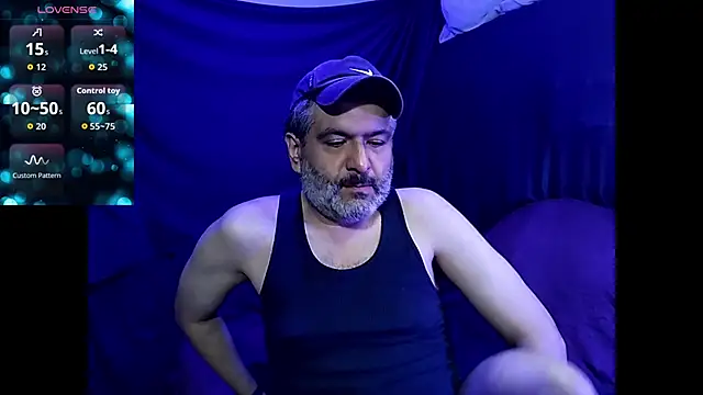 Snapshot of BushBator chatting on April 2026 08:01:02 AM BushBator online show from April 2026 08:01:02 AM