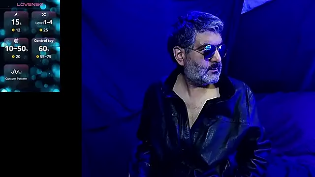 Snapshot of BushBator chatting on April 2026 07:28:01 AM BushBator online show from April 2026 07:28:01 AM