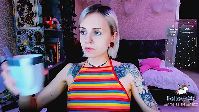 NaniMoore online show from November 2025 08:12:01 PM