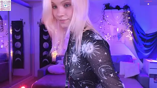 Snapshot of Moonlight_Mia chatting on April 2026 07:40:01 PM Moonlight Mia online show from April 2026 07:40:01 PM