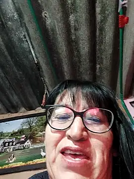 Snapshot of clarita_01 chatting on October 2025 11:38:02 AM clarita 01 online show from October 2025 11:38:02 AM