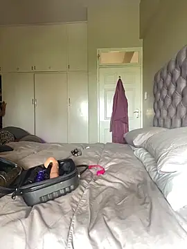 Indianbutter11 online show from February 2025 07:33:01 AM