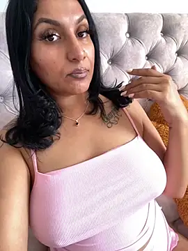 Indianbutter11 online show from October 2025 12:28:02 PM