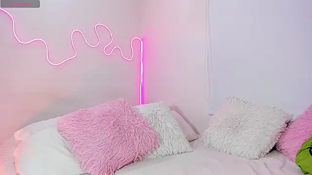 Snapshot of karly_rioss chatting on March 2025 09:35:02 AM karly rioss online show from March 2025 09:35:02 AM