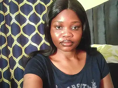 Snapshot of SuvieyX chatting on April 2026 06:13:05 AM SuvieyX online show from April 2026 06:13:05 AM