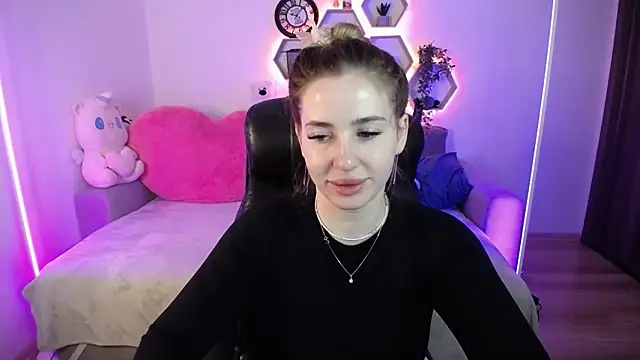 SabrinViolet online show from April 2026 08:12:02 AM