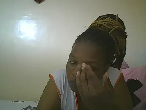 Snapshot of clakemmy250 chatting on February 2025 08:57:01 PM clakemmy250 online show from February 2025 08:57:01 PM