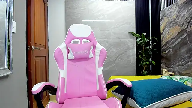 PamelaAnderson 2 online show from February 2025 08:18:02 AM