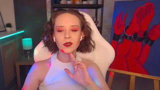 FascinatingEyess online show from December 2024 06:42:01 PM