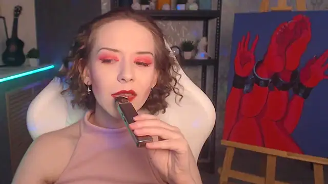 FascinatingEyess online show from September 2025 07:13:02 PM