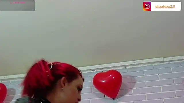 Snapshot of elizatexx chatting on April 2026 07:07:01 PM elizatexx online show from April 2026 07:07:01 PM