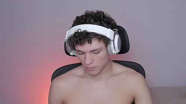 laurent nova online show from October 2025 07:08:01 AM