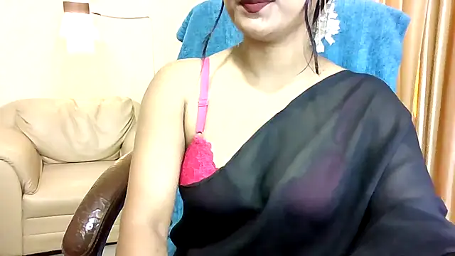Snapshot of Queenhimanshi chatting on May 2026 07:26:02 AM Queenhimanshi online show from May 2026 07:26:02 AM