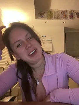 Snapshot of Countesss chatting on December 2024 03:38:02 AM Countesss online show from December 2024 03:38:02 AM