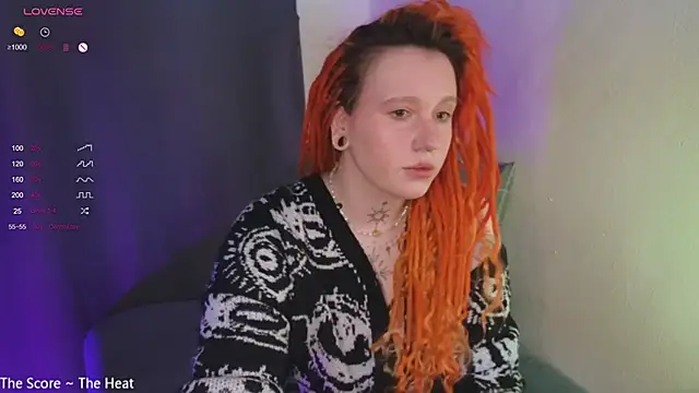 Snapshot of The_Full_Red_Moon chatting on September 2025 11:03:01 AM The Full Red Moon online show from September 2025 11:03:01 AM