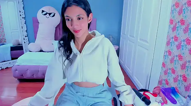 Iris Stone  online show from January 2025 04:36:02 PM