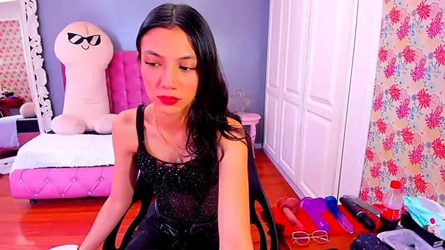 Iris Stone  online show from February 2025 03:31:02 PM