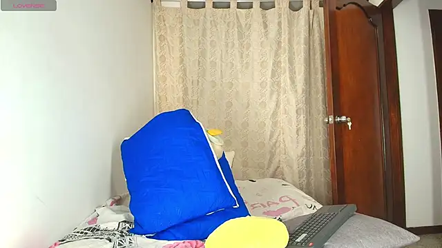 Luciana Ortiz1 online show from March 2026 03:45:01 AM