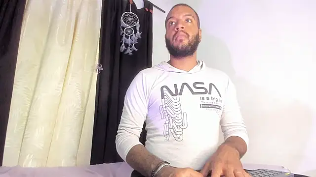 Snapshot of katia__dann chatting on September 2025 09:47:02 PM katia dann online show from September 2025 09:47:02 PM