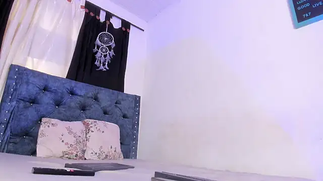 Snapshot of katia__dann chatting on December 2025 08:36:02 PM katia dann online show from December 2025 08:36:02 PM