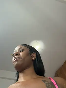 Snapshot of Rose_berry chatting on May 2026 01:36:01 AM Rose berry online show from May 2026 01:36:01 AM