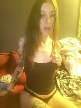 Snapshot of HerMagickTouch chatting on October 2025 05:48:02 PM HerMagickTouch online show from October 2025 05:48:02 PM