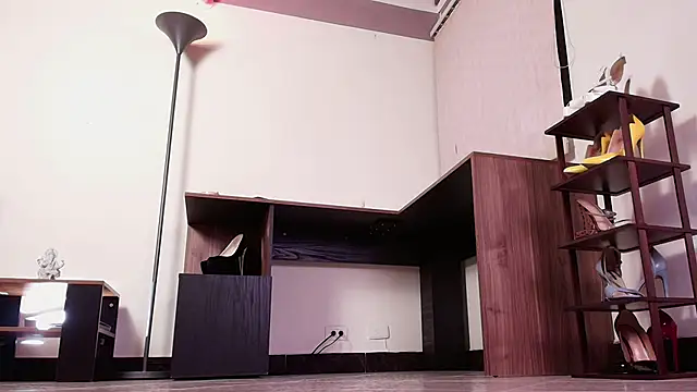 Snapshot of missmabelle chatting on December 2025 03:12:01 AM missmabelle online show from December 2025 03:12:01 AM