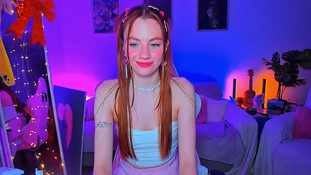 Alyssa Smitt online show from March 2025 11:31:01 PM