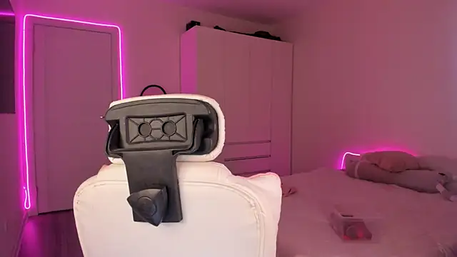 Snapshot of Eva_Davi chatting on February 2025 01:47:02 AM Eva Davi online show from February 2025 01:47:02 AM