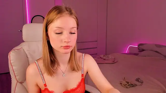 Snapshot of Eva_Davi chatting on February 2025 01:51:01 AM Eva Davi online show from February 2025 01:51:01 AM