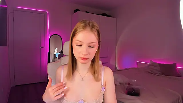 Snapshot of Eva_Davi chatting on March 2025 01:58:01 AM Eva Davi online show from March 2025 01:58:01 AM