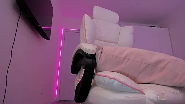 Snapshot of Eva_Davi chatting on March 2025 05:08:02 AM Eva Davi online show from March 2025 05:08:02 AM