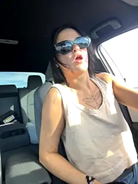 SafeinouterSpace online show from November 2025 09:38:02 PM