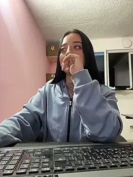 Ady 18 online show from April 2026 04:32:02 PM