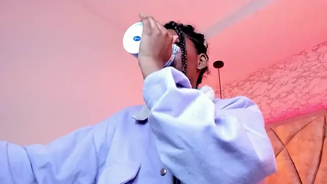 Queen perla  online show from February 2025 04:04:01 PM