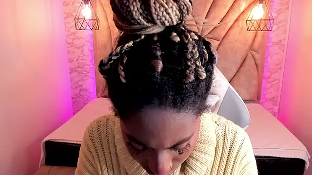 Queen perla  online show from February 2025 03:02:02 AM