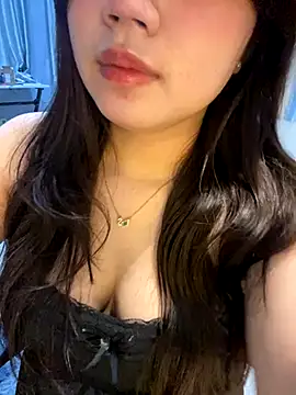 Hotellinh12 online show from October 2025 03:23:02 PM